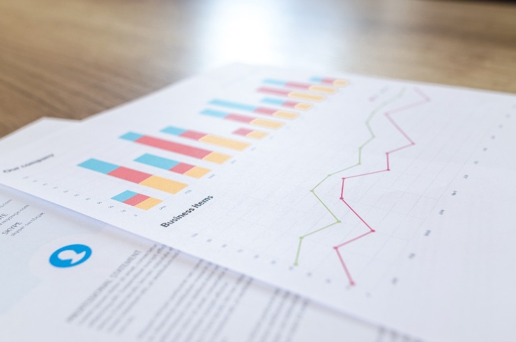 Rende di più investire in BOT a 12 mesi oppure a 6 mesi con rinnovo alla scadenza? Approfondiamo le differenze tra le due possibilità