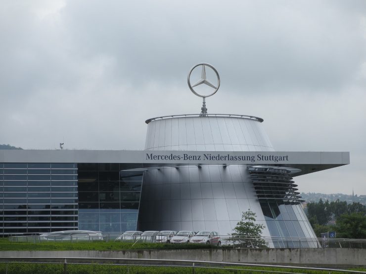 La sede della Mercedes Benz a Stoccarda, in Germania