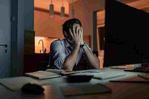 Perché lavorare troppo fa male