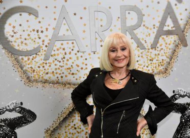 non si riesce a vendere la casa di raffaella carrà